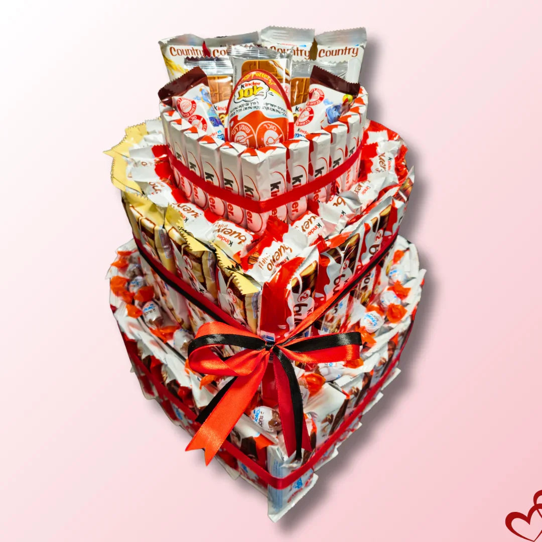 מארז "קסם" - עוגת קינדרים ענקית 3 קומות בצורת לב | שוקולטי