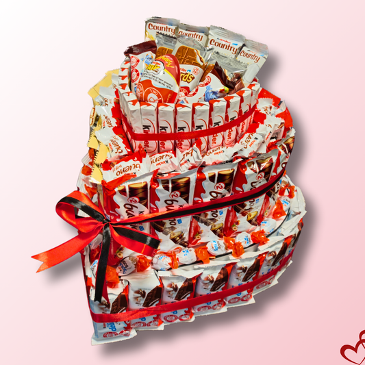 מארז "קסם" - עוגת קינדרים ענקית 3 קומות בצורת לב | שוקולטי