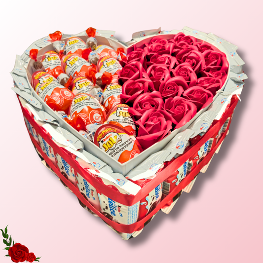 מארז "ורד" - מארז קינדר ענק בצורת לב עם פרחים | שוקולטי