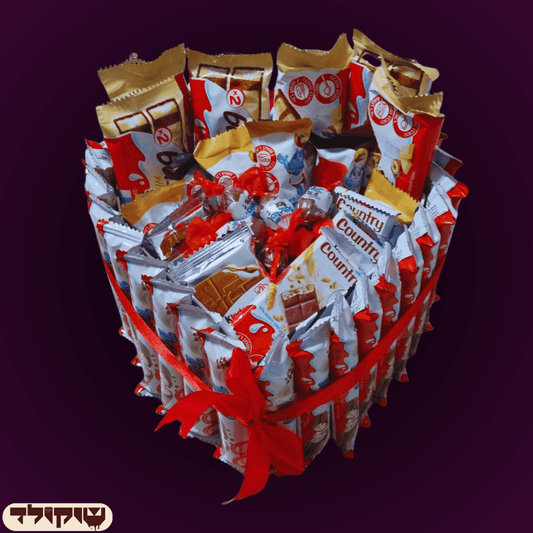 מארז "נלה" - מארז קינדר בצורת לב | שוקולטי