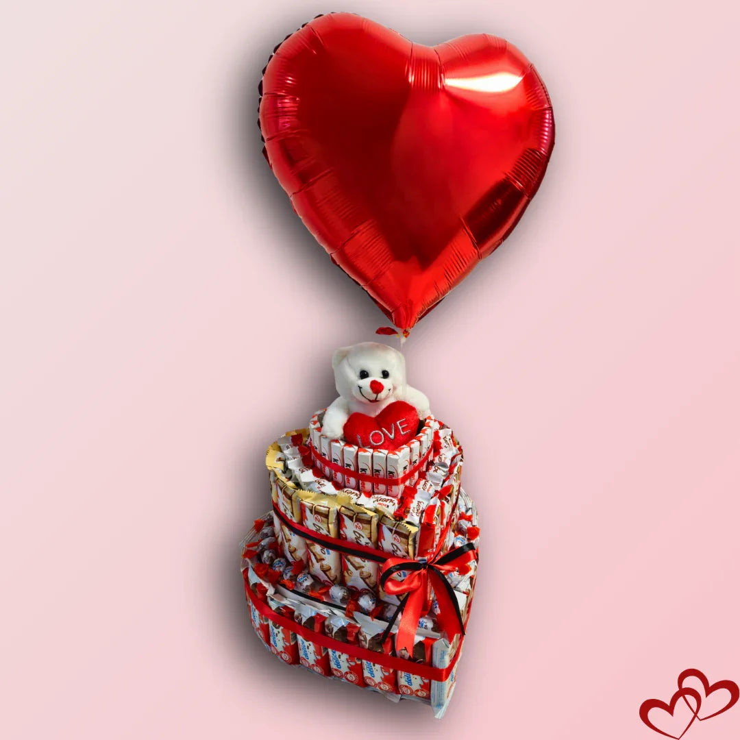 עוגת קינדרים "גאיה" - עוגה 3 קומות בצורת לב עם דובי ובלון | שוקולטי