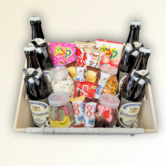 מארז "אסף" - סלסלת עץ עם בירות פיצוחים חמצוצים ושוקלדים | שוקולטי