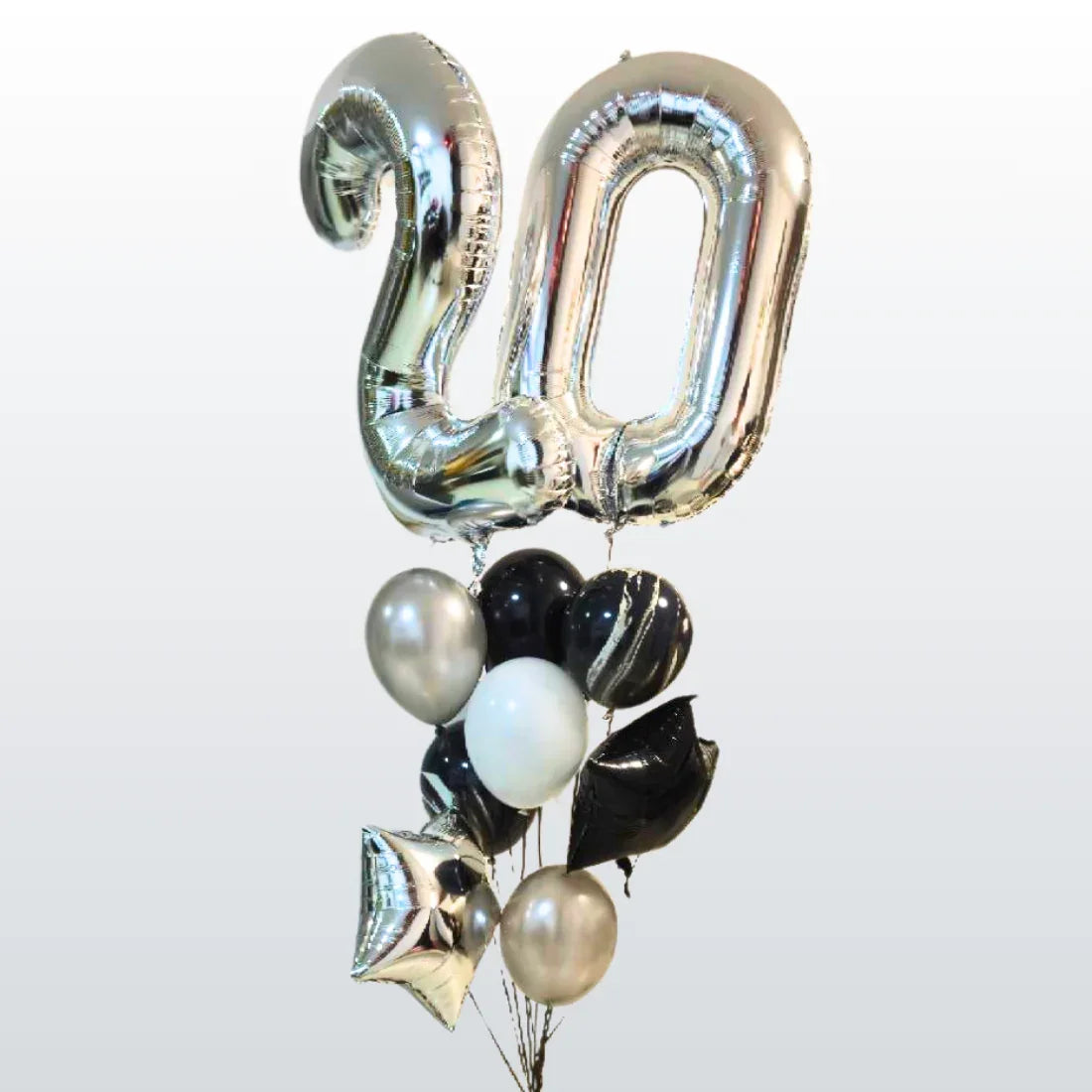 זר בלונים בצבעי כסף ושחור ליום הולדת | שוקולטי