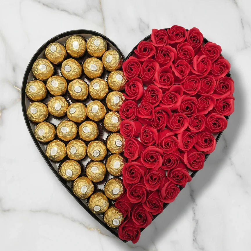 מגש חצי חצי עם פרחים ופררו רושה - hearts N' roses | שוקולטי
